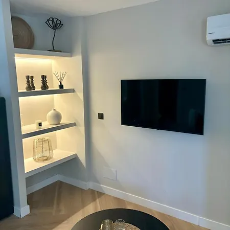 Amar - 150m From The Arenal - Private Parking - Completely Renovated Apartment