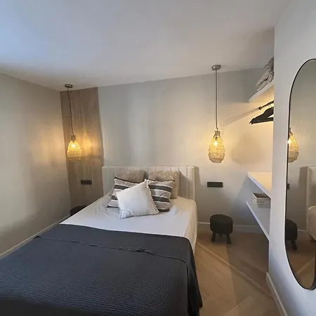 Amar - 150m From The Arenal - Private Parking - Completely Renovated Apartment *